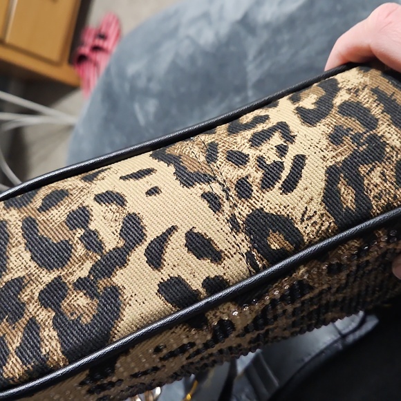 NWT bebe Rhinestone Bling Leopard Shoulder Bag - Picture 9 of 10